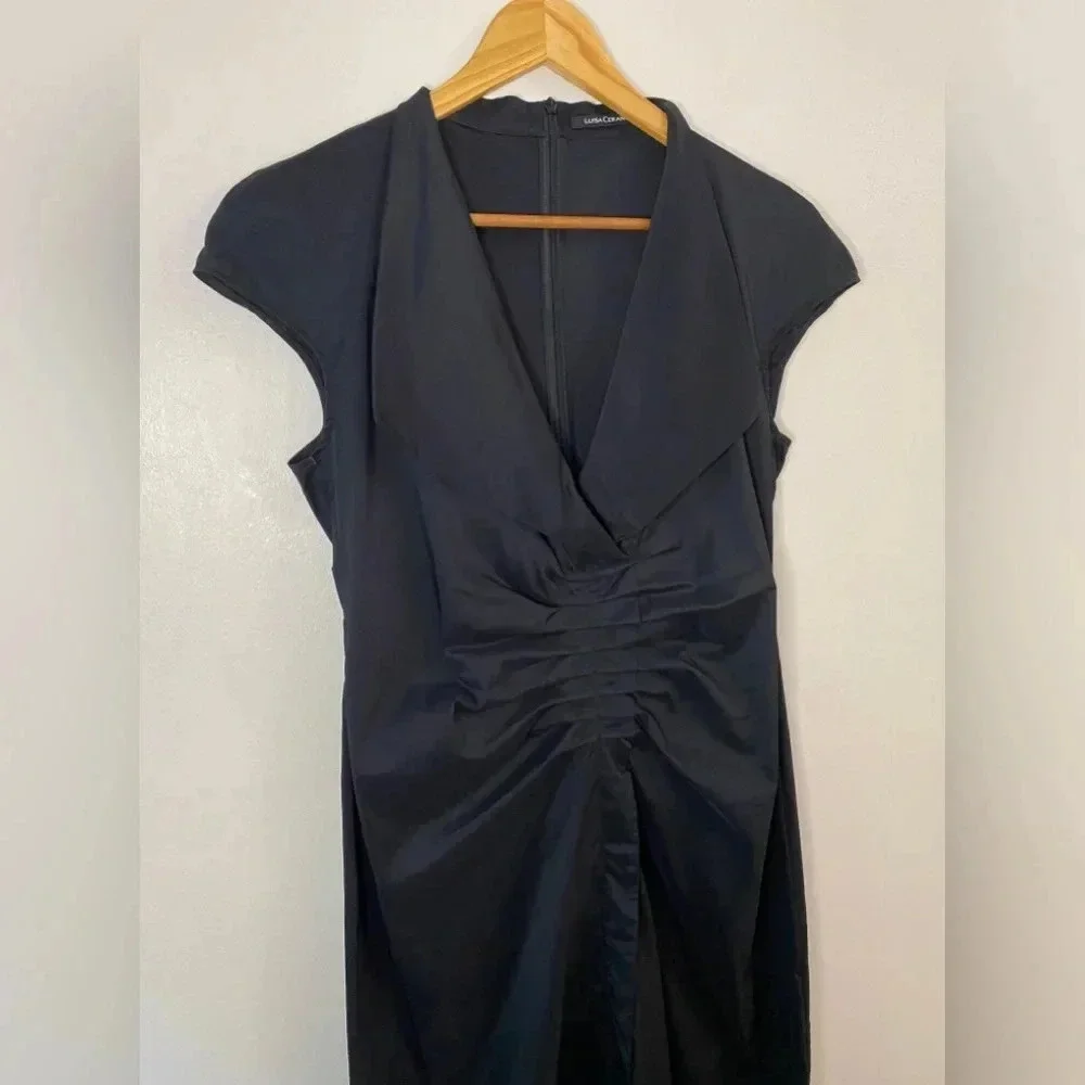 Luisa Cerano Ruched Black Short Sleeve Cocktail Midi Dress - Picture 4 of 8